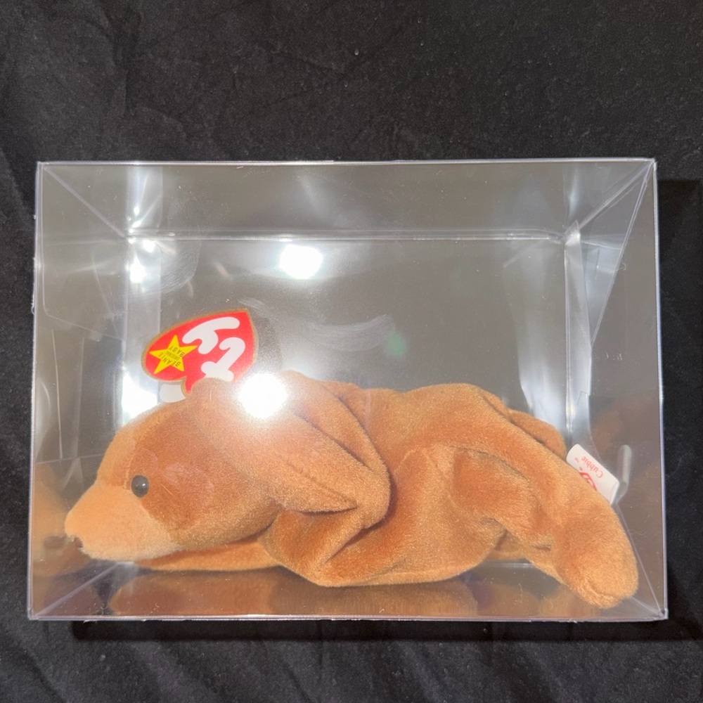 RARE TY Beanie Baby “Cubbie” Bear 
RETIRED P.V.C. Pellets 
RARE brown nose
